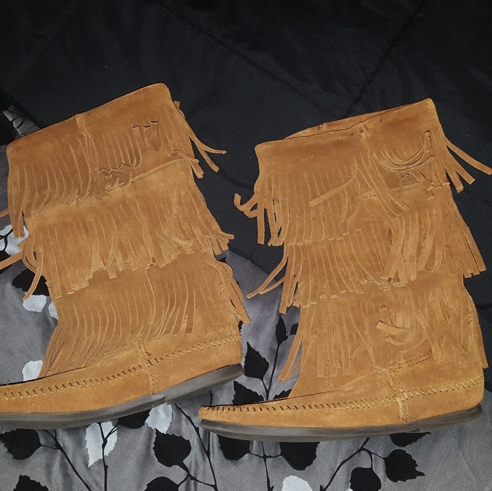 Moccasin boots